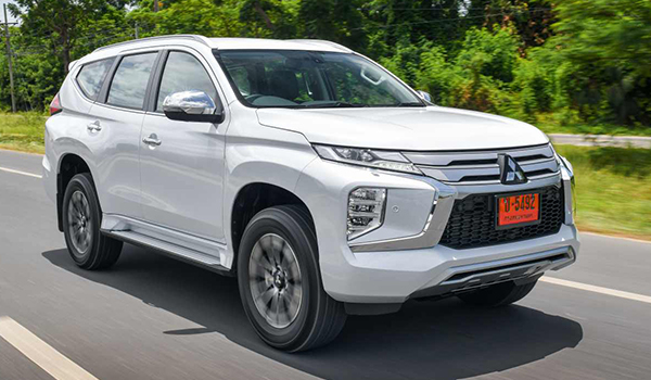 Mitsubishi Pajero Sport 2021 bỏ bản máy xăng tại Việt Nam